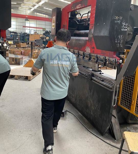 Hebei Yingbo Safe Boxes Co., Ltd ligne de production du fabricant