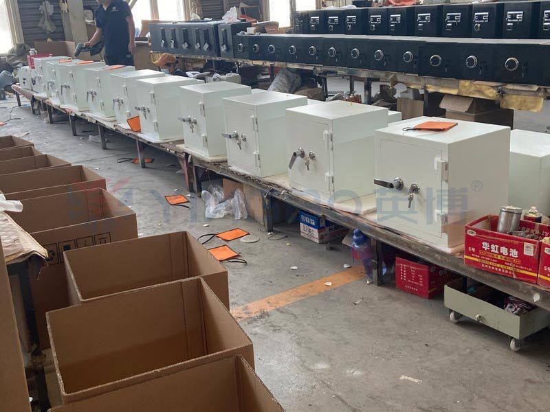 Hebei Yingbo Safe Boxes Co., Ltd ligne de production du fabricant